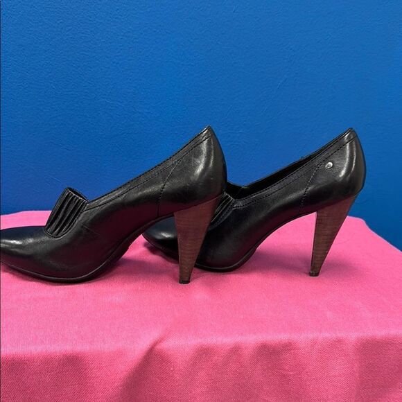 Coach Black Leather Pleated Heels - Picture 7 of 7